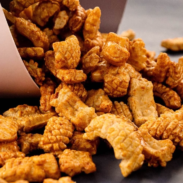 손을 멈출 수 없는 단짠의 맛! 오징어 빠삭칩