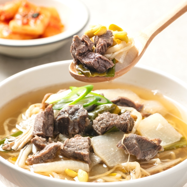 맑은 얼큰 소고기무국 1kg 3인분