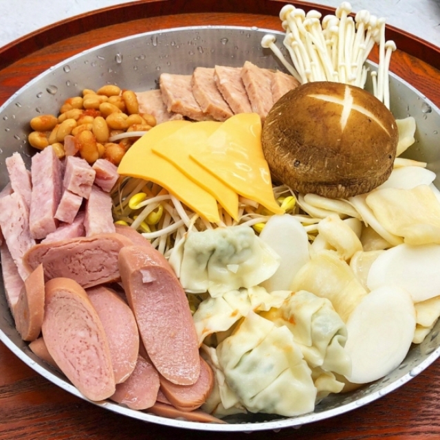 이태원 햄폭탄 부대찌개