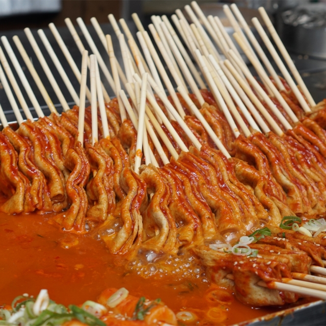 명물 제천 빨간어묵 떡볶이 VS  대구 납작만두 기획전