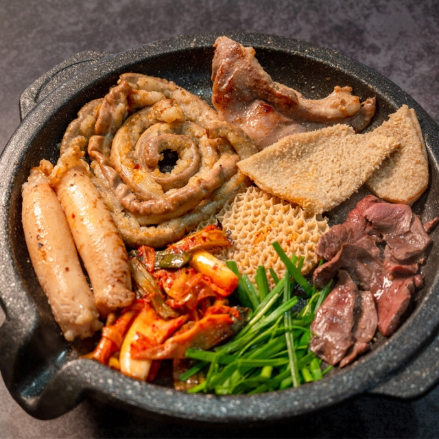 쉬푸드 한우곱창 소곱창 7종 모듬구이 대창 막창 특양 염통 200g~