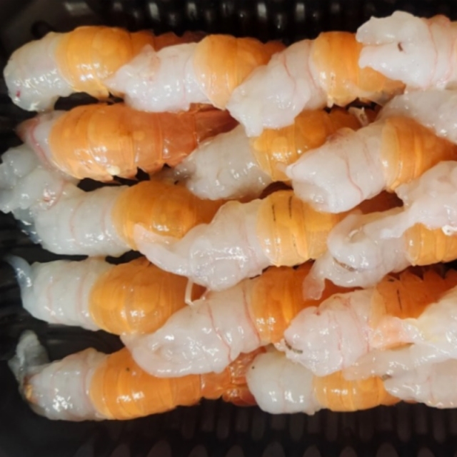 [자연가득] 살이 쫄깃하고 단맛이 강한 남해안 횟감용 손질 딱새우 