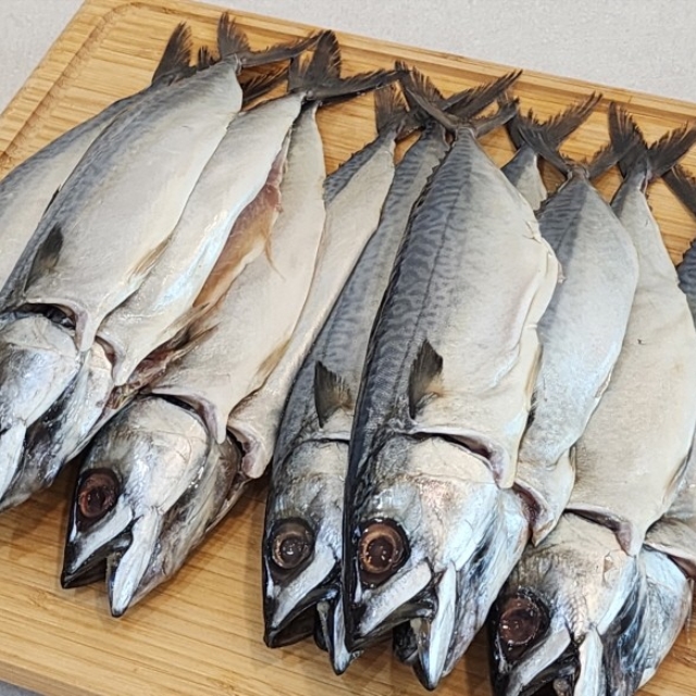 [단독판매] 2마리 덤! 중자 자반고등어