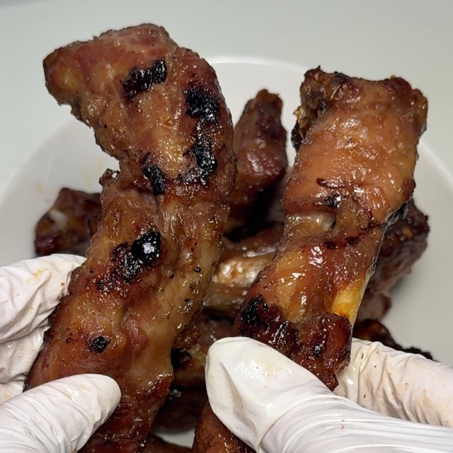 🐽게으른꼬기 뜯느라 바쁜 간장쪽갈비🍖