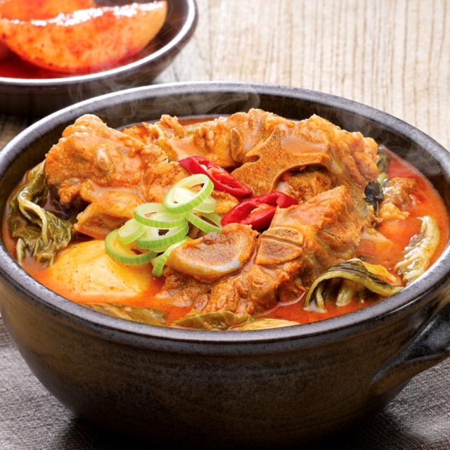 감자탕 1kg 푸짐한 뼈해장국